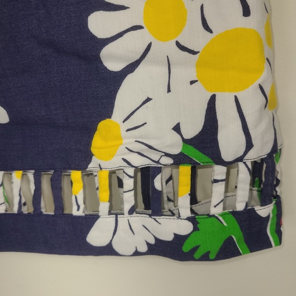 Lilly Pulitzer Originals Skirt Women's 10 | Rare Retired Daisy Floral Print, EUC - Picture 2 of 9